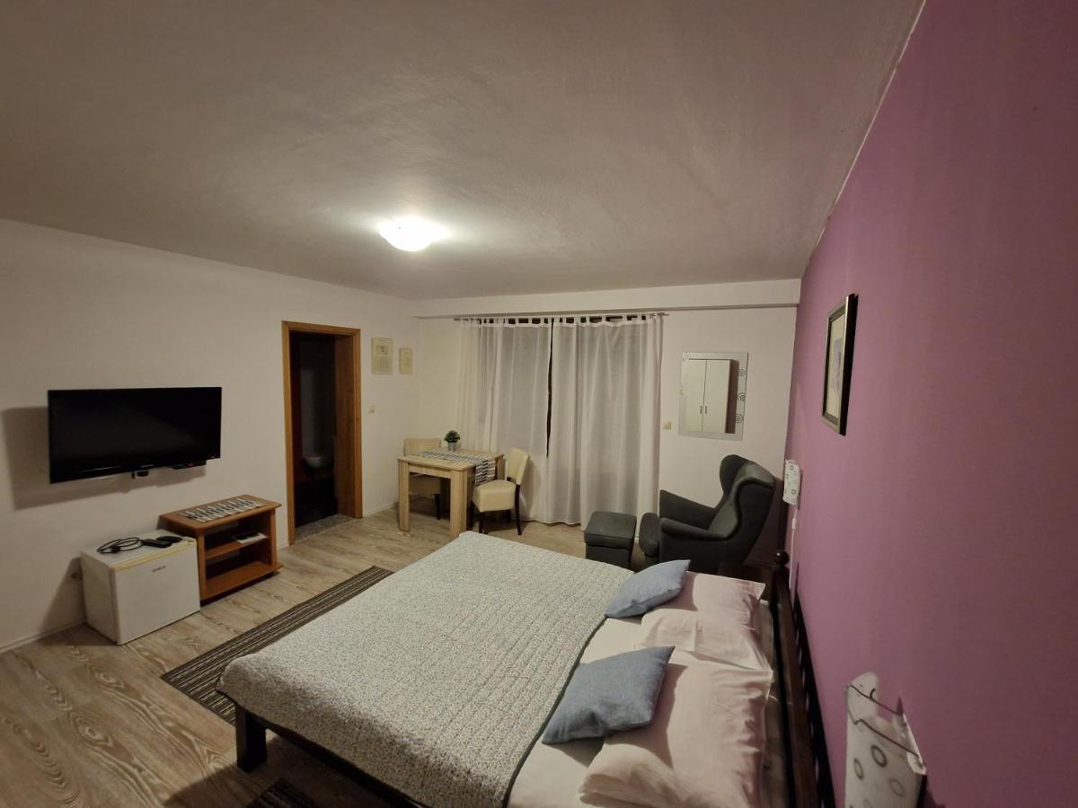 Guest House Wolf II Plitvička Jezera Εξωτερικό φωτογραφία