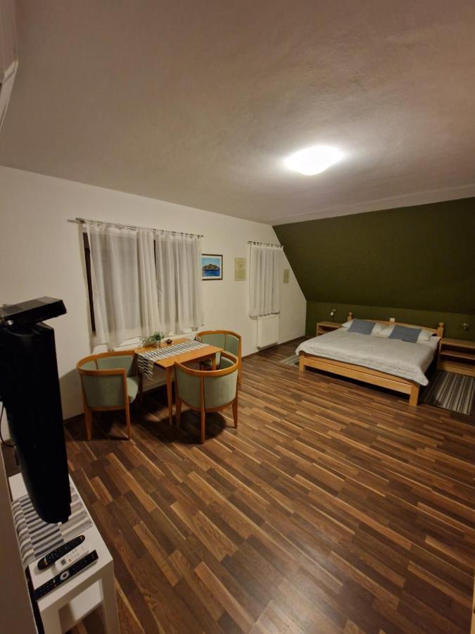 Guest House Wolf II Plitvička Jezera Εξωτερικό φωτογραφία
