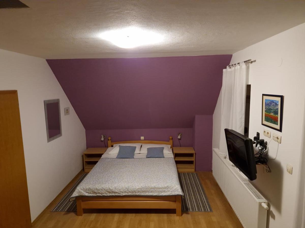 Guest House Wolf II Plitvička Jezera Εξωτερικό φωτογραφία