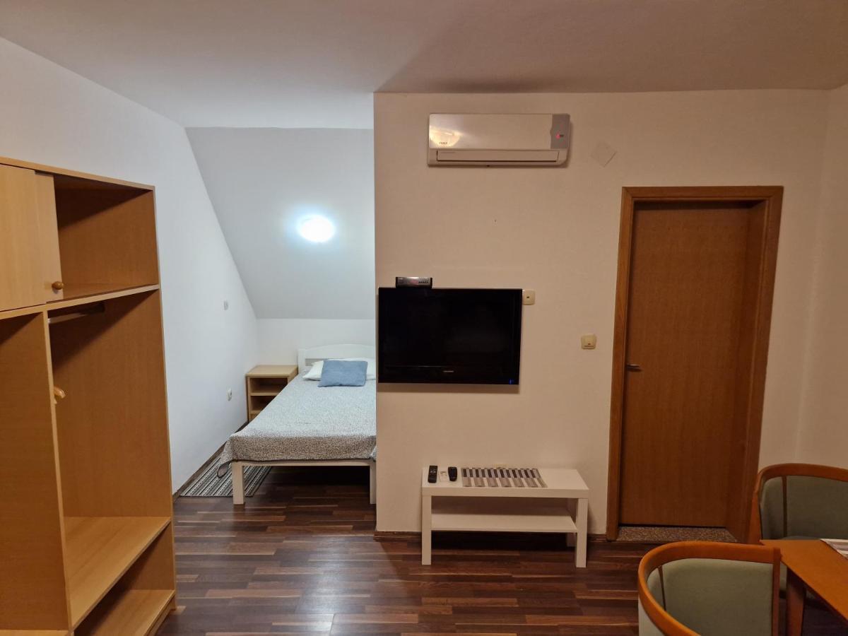 Guest House Wolf II Plitvička Jezera Εξωτερικό φωτογραφία