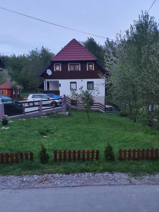 Guest House Wolf II Plitvička Jezera Εξωτερικό φωτογραφία
