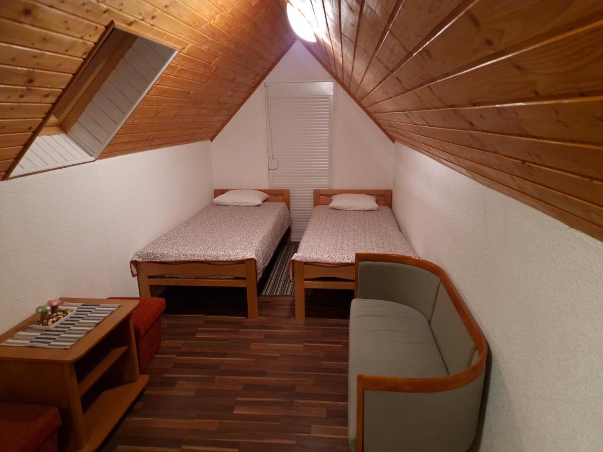 Guest House Wolf II Plitvička Jezera Εξωτερικό φωτογραφία